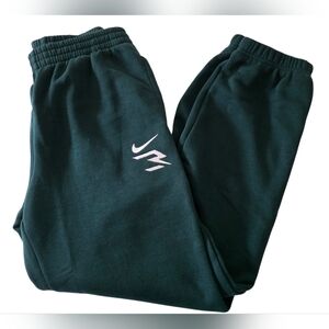 Nike 3Brand Russel Wilson  Fleece Jogger Boys Green Size 13 NWT